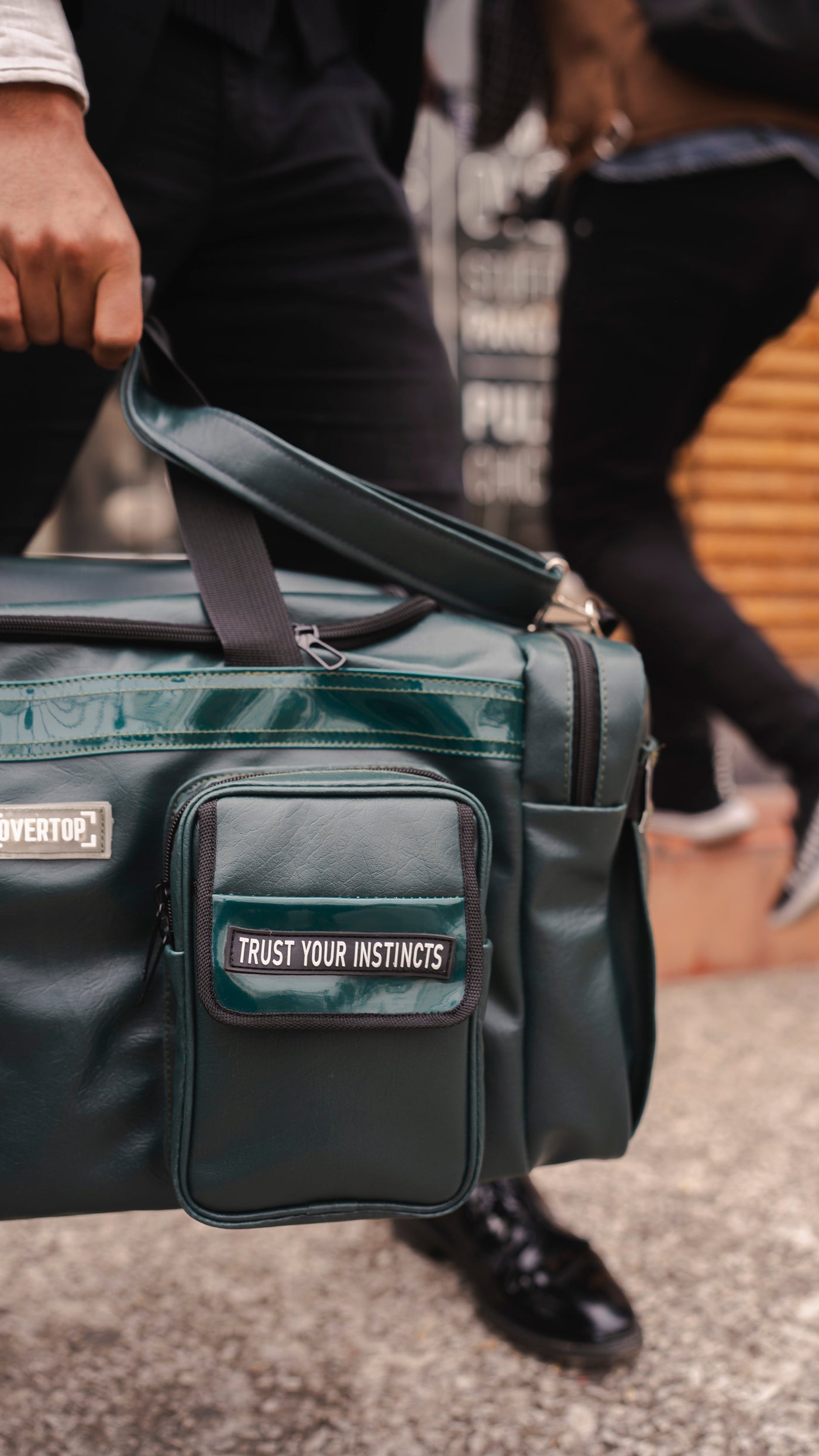 DARK GREEN UNRIVALLED 40L DUFFLE BAG