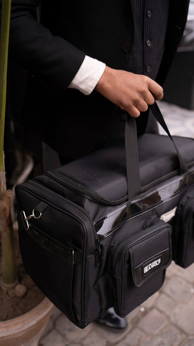 BLACK UNRIVALLED 40L DUFFLE BAG