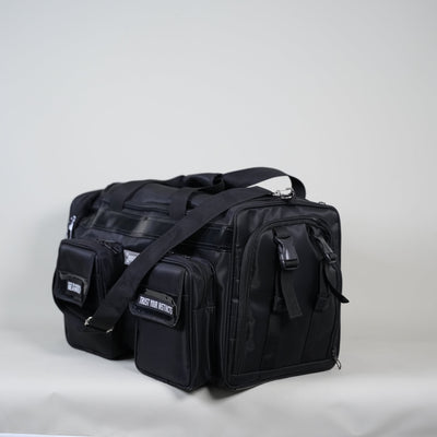 BLACK UNRIVALLED 40L DUFFLE BAG