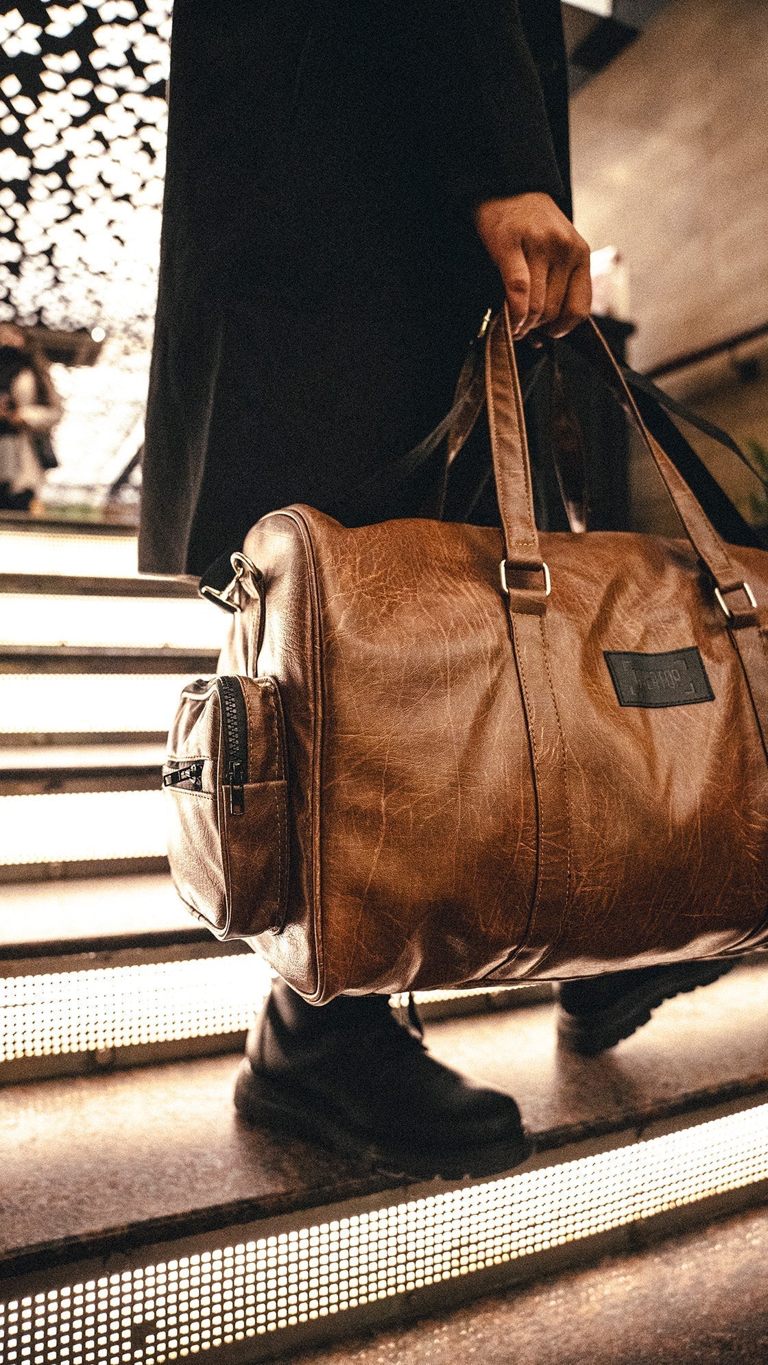 Textured Brown Leather 20L Duffle //