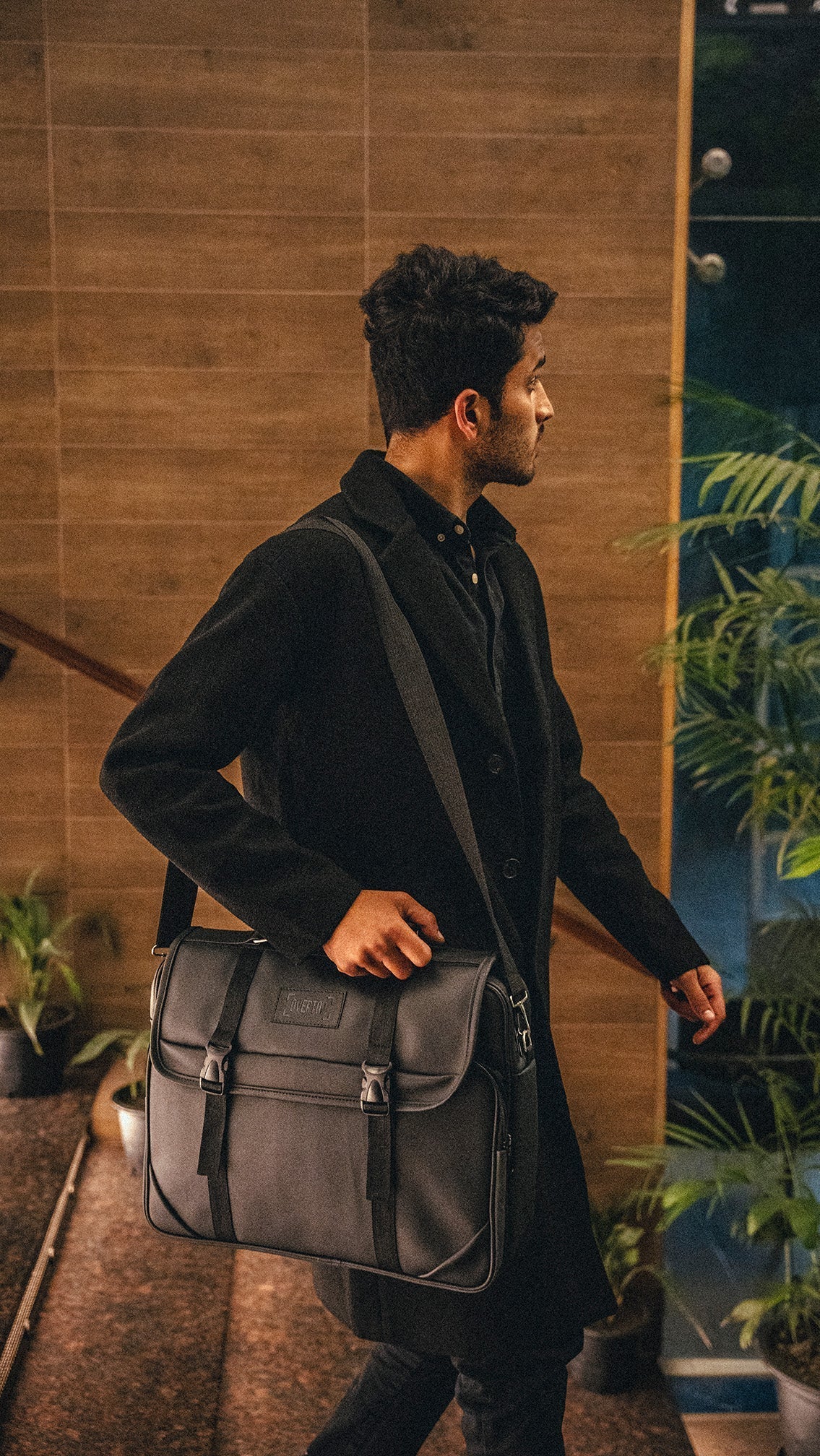 CEO Sleek Leather Laptop Bag //