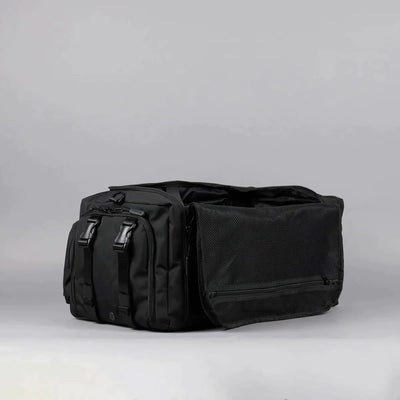 UNRIVALLED DUFFLE BAG 40 LITTER SPACE DESIGN //