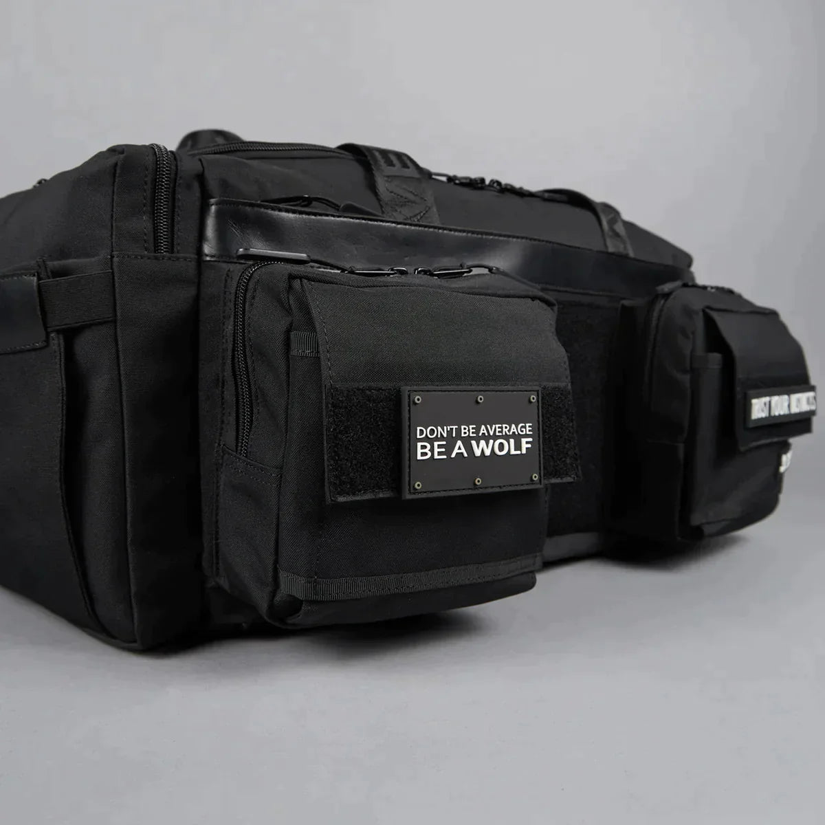 UNRIVALLED DUFFLE BAG 40 LITTER SPACE DESIGN