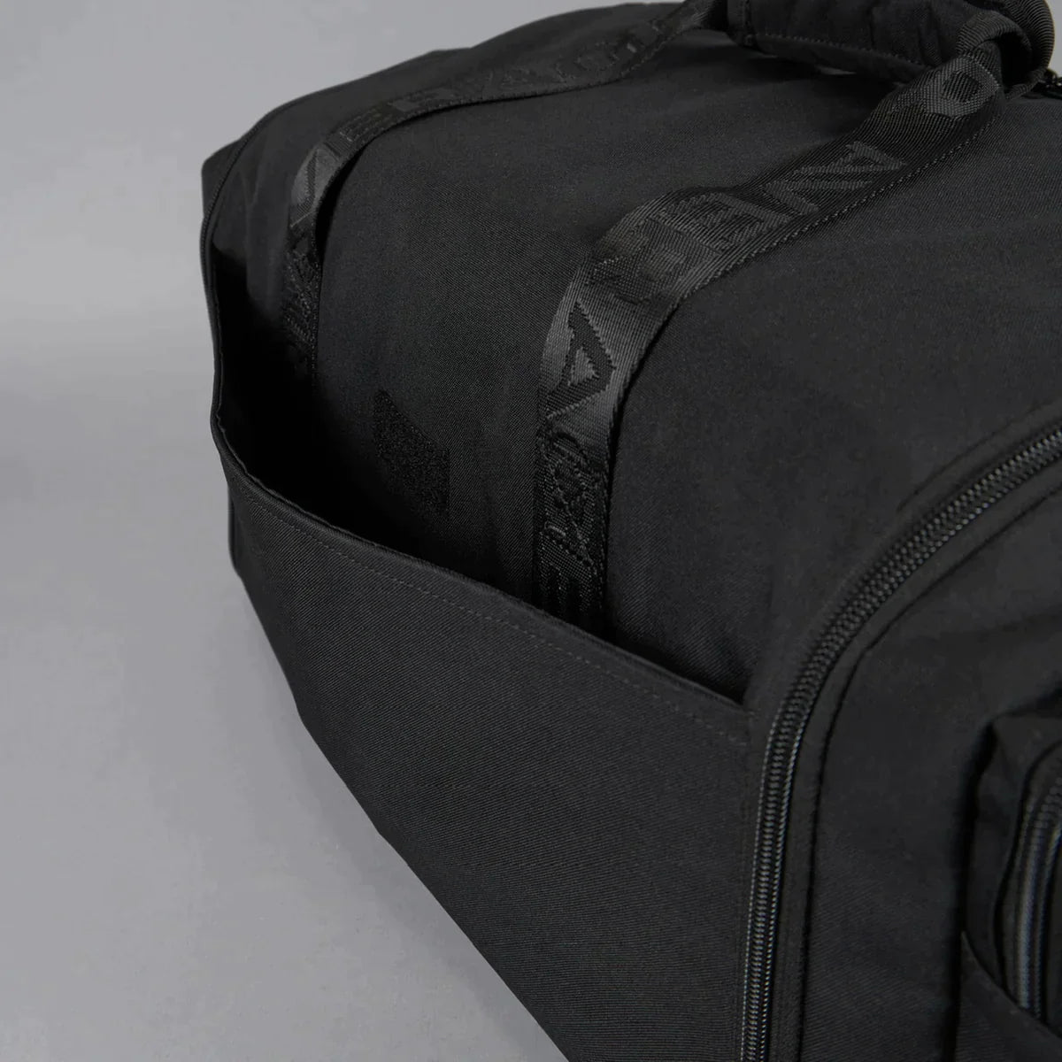 UNRIVALLED DUFFLE BAG 40 LITTER SPACE DESIGN //