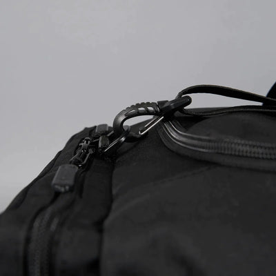 UNRIVALLED DUFFLE BAG 40 LITTER SPACE DESIGN