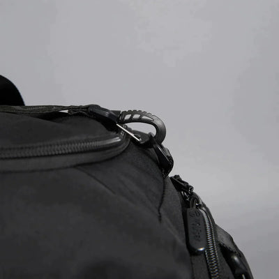 UNRIVALLED DUFFLE BAG 40 LITTER SPACE DESIGN //