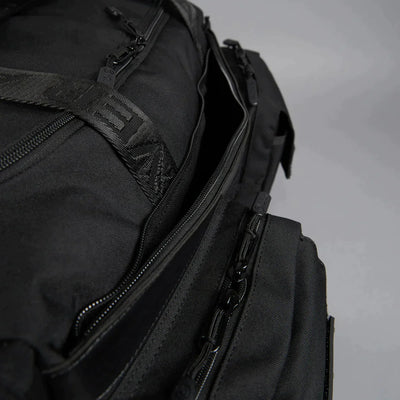 UNRIVALLED DUFFLE BAG 40 LITTER SPACE DESIGN //