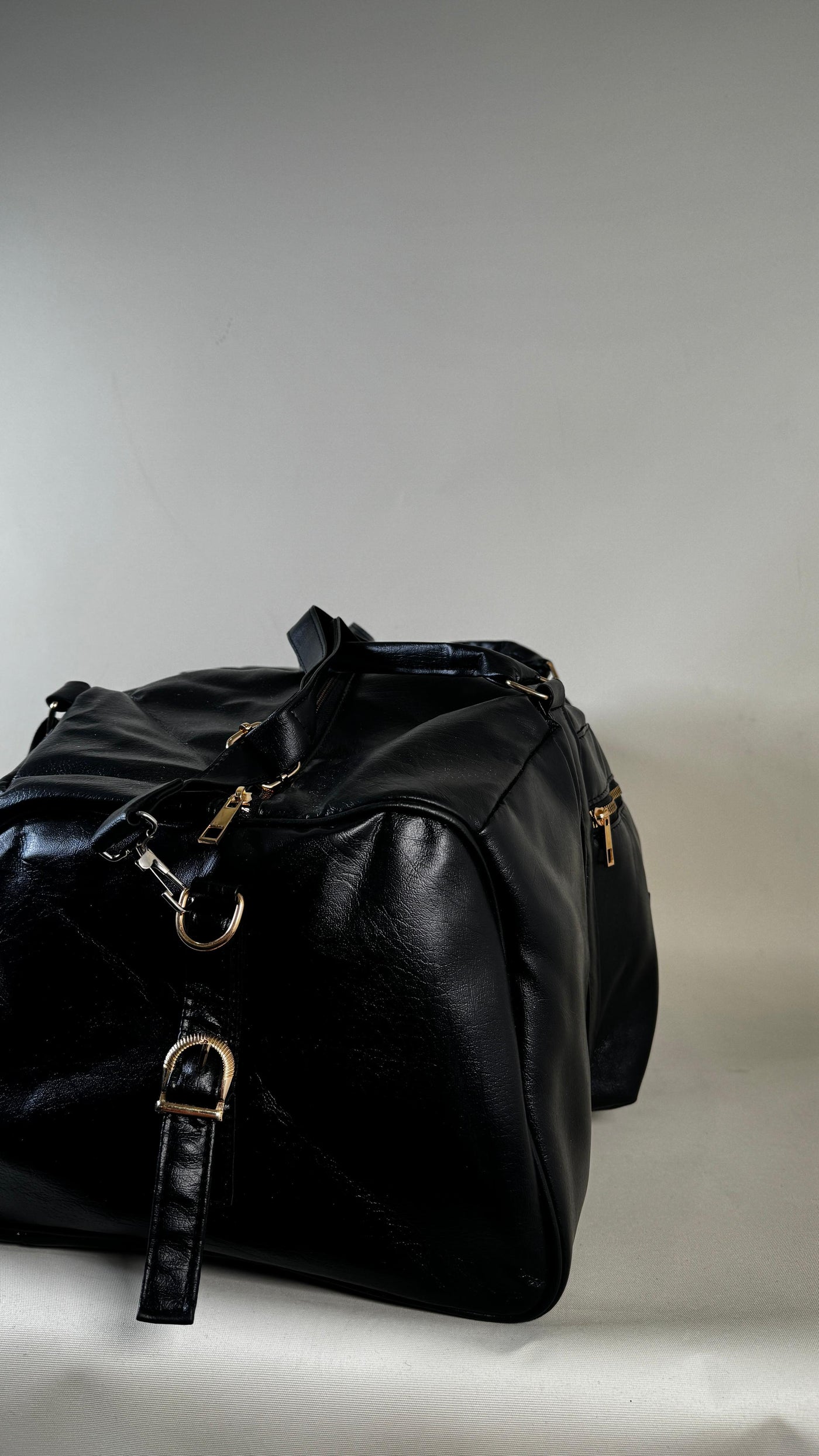 Black Weekender Leather 40L Duffle Bag //