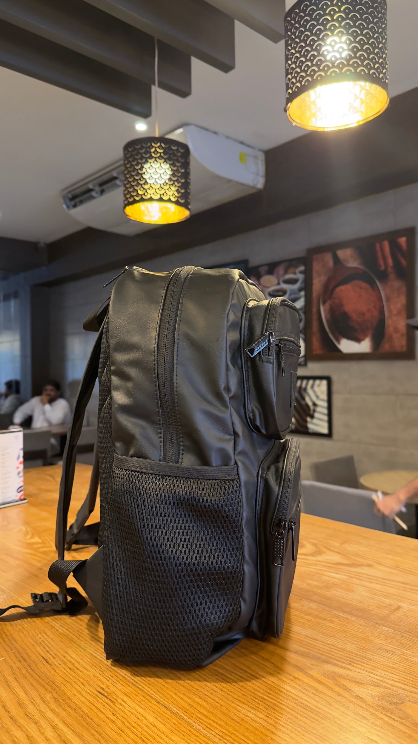 Armoured 16” Laptop Bagpack - Military Grade Material //