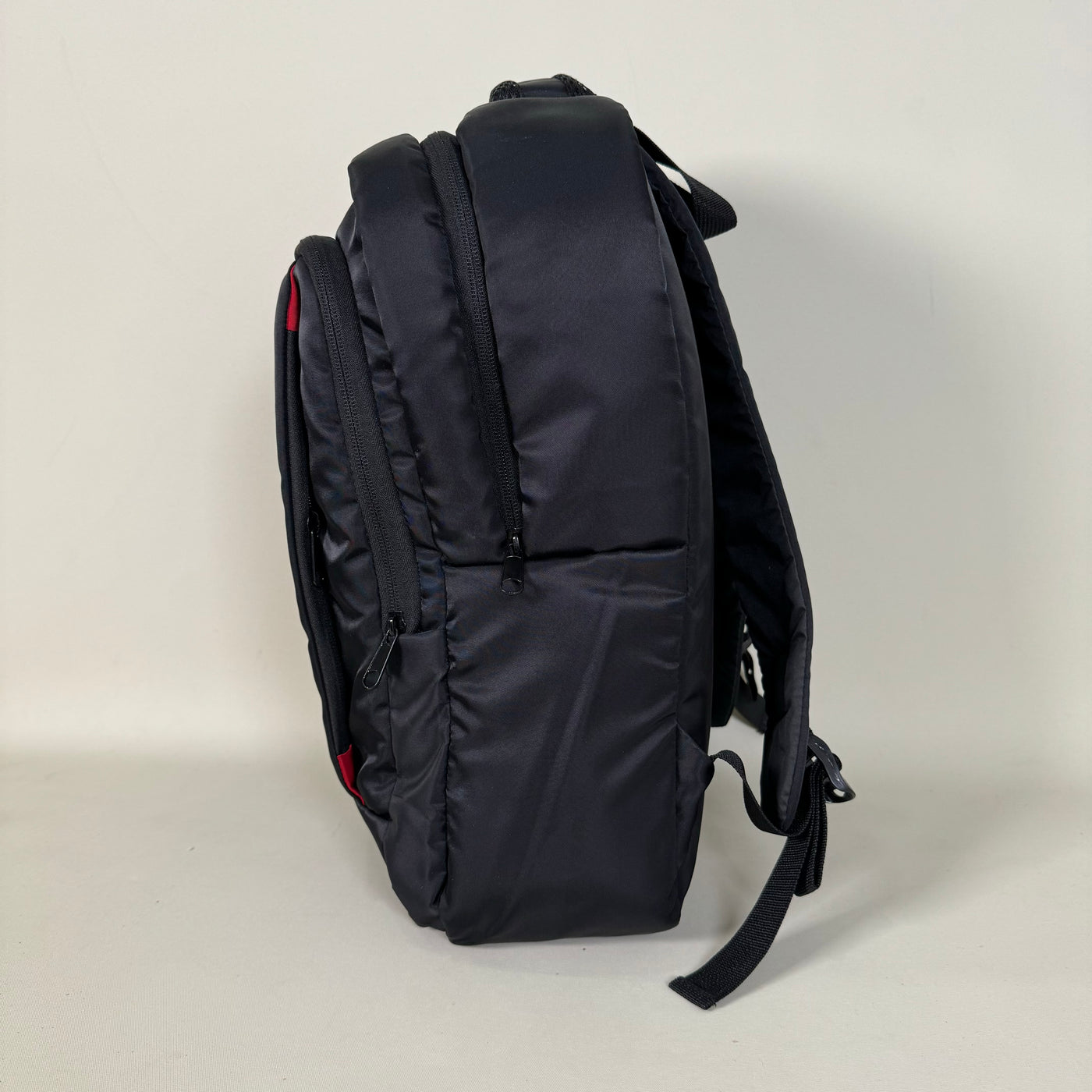 Ultimate Traverse Laptop Backpack ss6 //