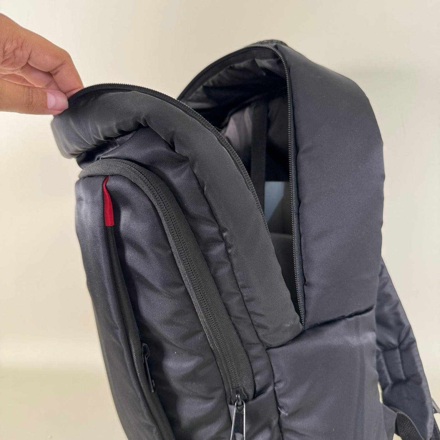 Ultimate Traverse Laptop Backpack ss6 //