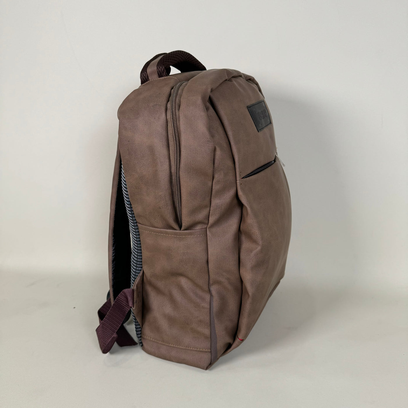 Grey Brown Sleek Leather Backpack //