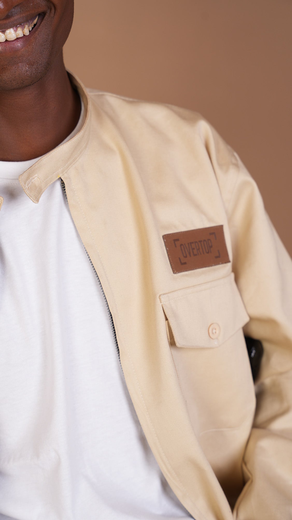 CREAM ZIPPER OVERSHIRT