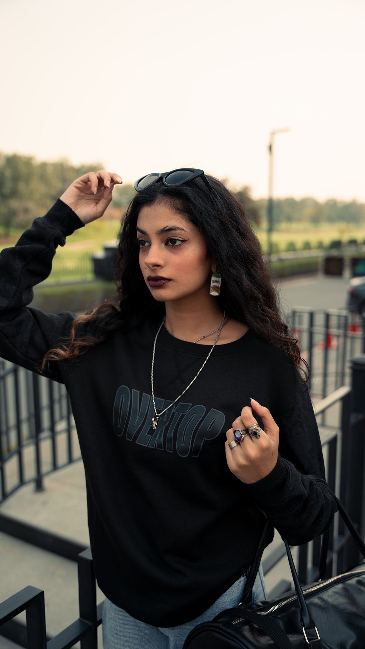 BLACK OVERTOP GRAPHIC LONG SLEEVE TEE /