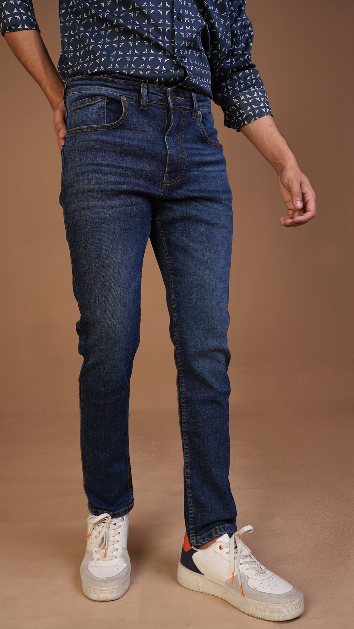 SLIM FIT JEANS