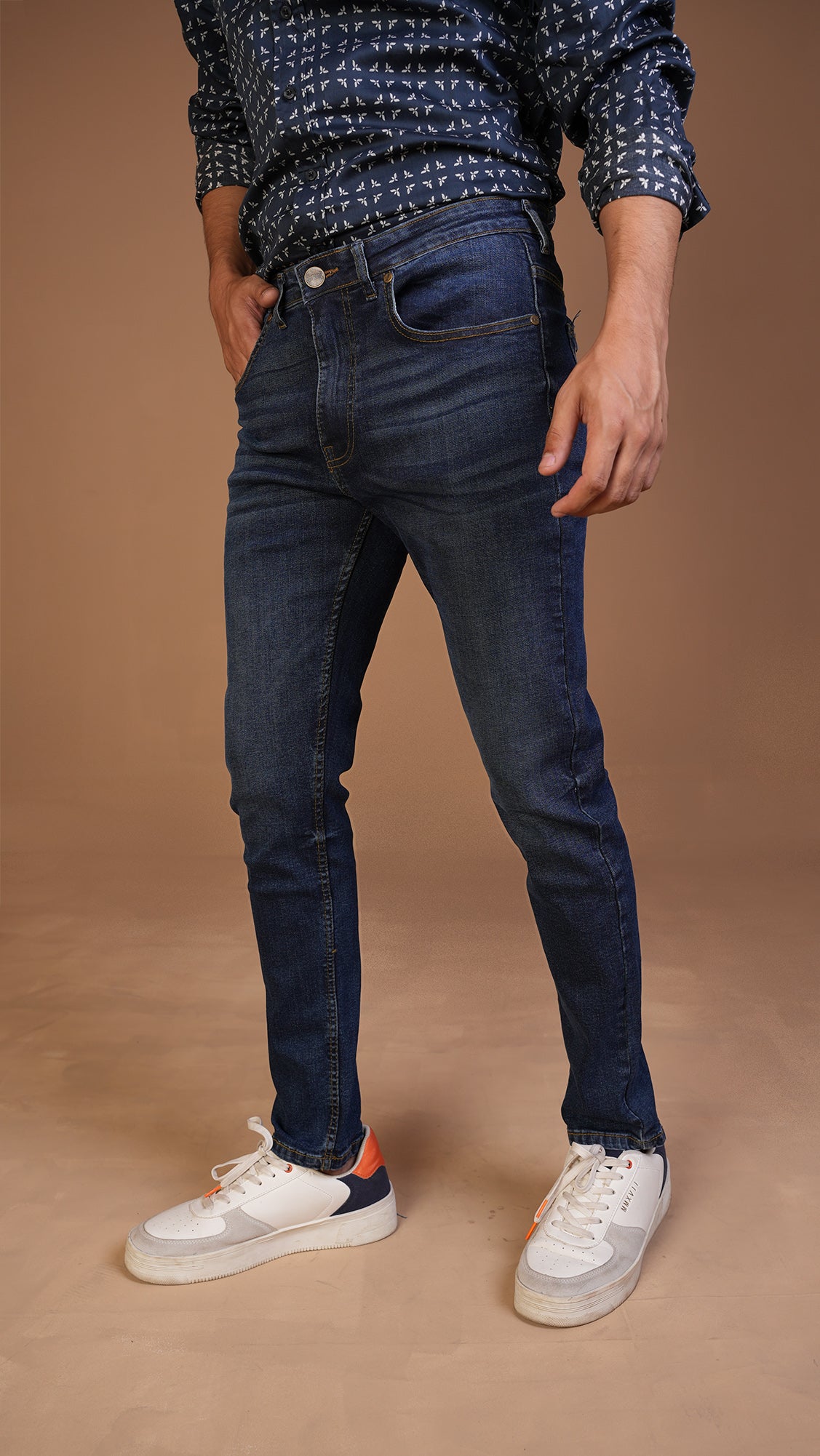 SLIM FIT JEANS