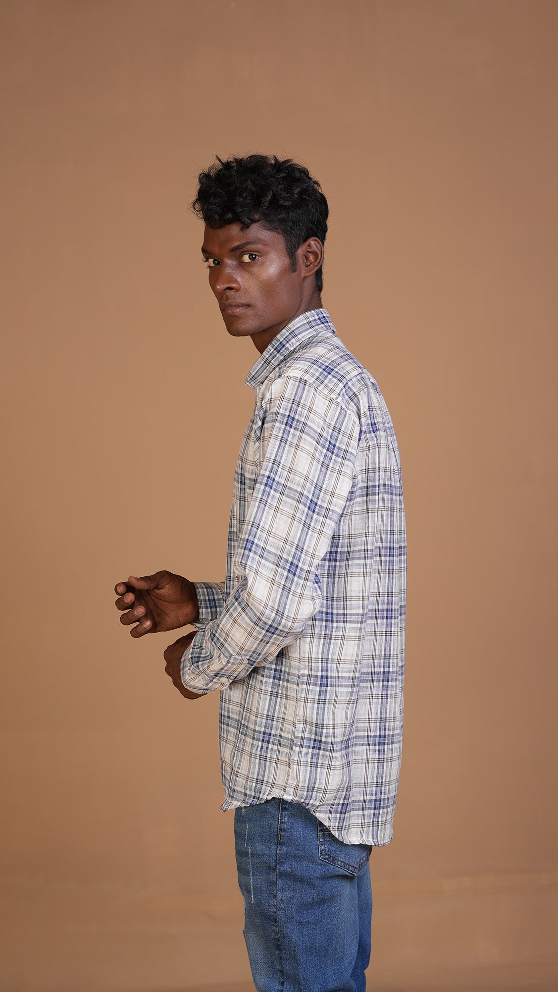 STEVE BLUE & WHITE CHECKERED SHIRT