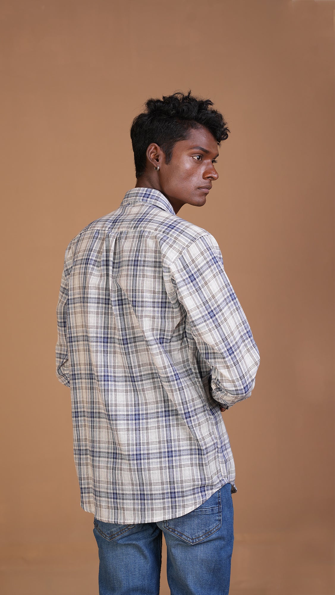 STEVE BLUE & WHITE CHECKERED SHIRT