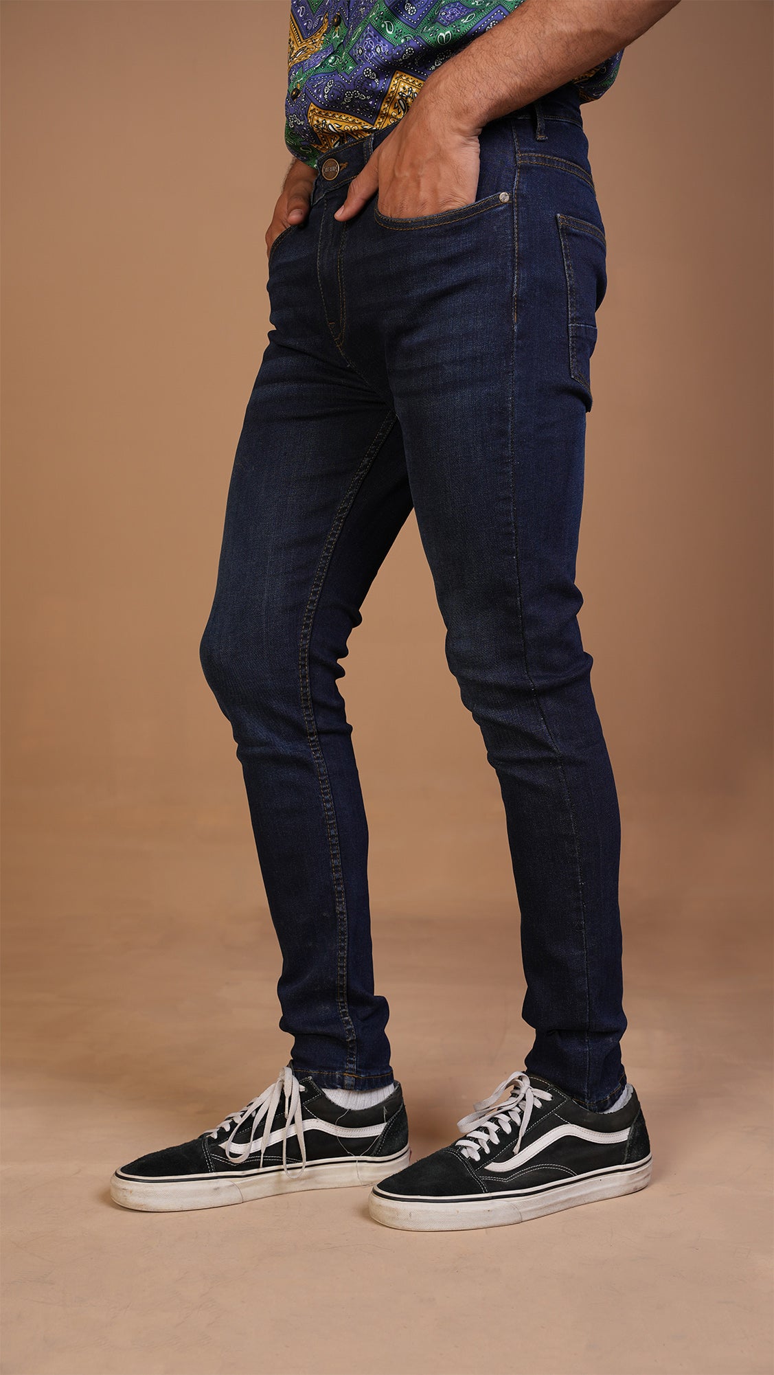 SKINNY FIT JEANS