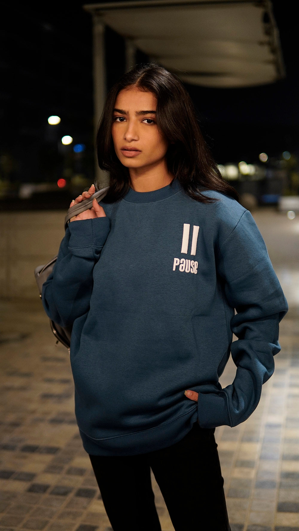 BLUE ASH OVERTOP PAUSE GRAPHIC SWEATSHIRT -W