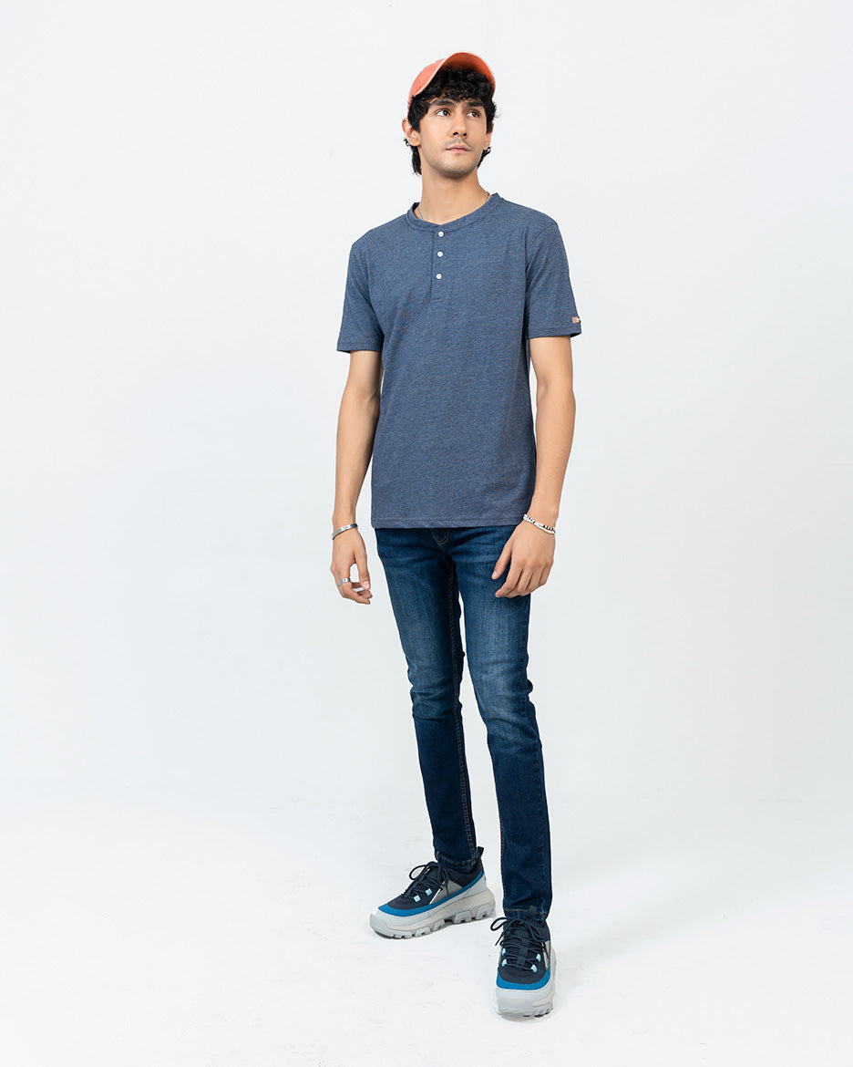 REGULAR FIT HENLEY TEE